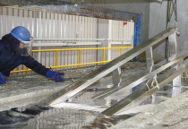 Phân Biệt Mạ Kẽm Điện Phân và Mạ Kẽm Nhúng Nóng: 2 Phương Pháp Nào Tốt Hơn? Phân Biệt Mạ Kẽm Điện Phân và Mạ Kẽm Nhúng Nóng: 2 Phương Pháp Nào Tốt Hơn?