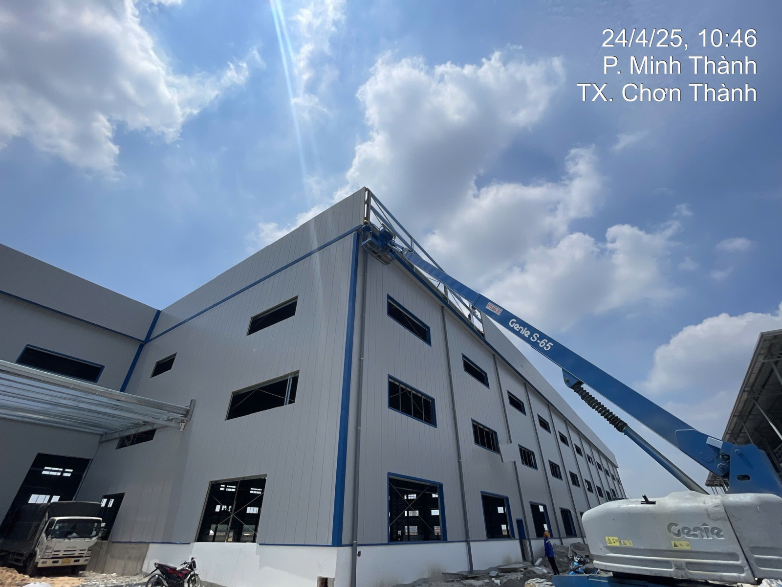 nhà khung thép 2 tầng